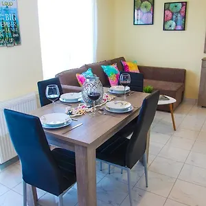 Apartments Holiday Apartment